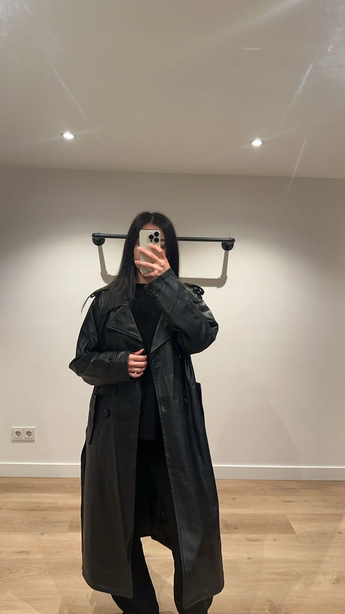 Trench black leather